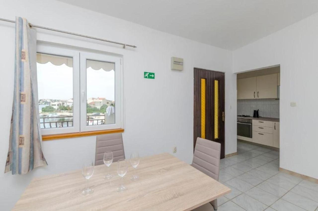 Apartment Brnabic روغوزنيكا المظهر الخارجي الصورة