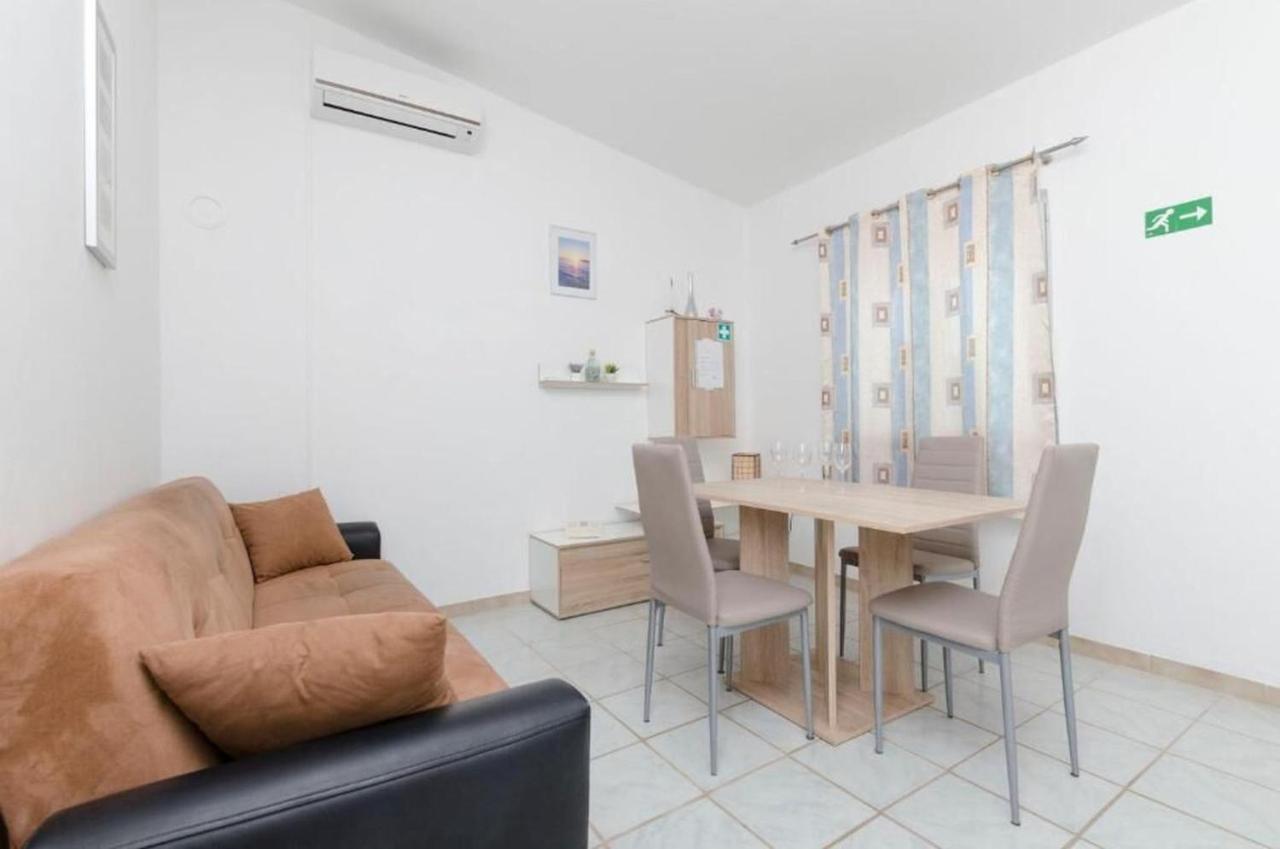 Apartment Brnabic روغوزنيكا المظهر الخارجي الصورة