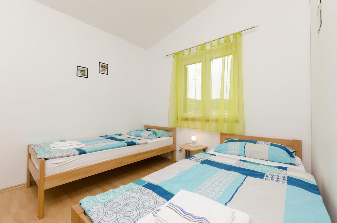 Apartment Brnabic روغوزنيكا المظهر الخارجي الصورة